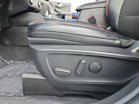 Used 2024 Ford Escape ST-Line Select AWD/4WD image 29