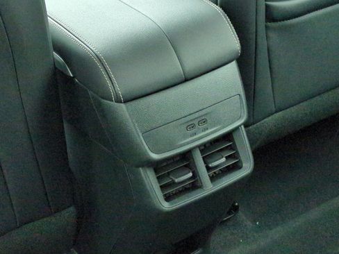 New 2026 GMC Terrain Elevation w/ Elevation Premium Package AWD/4WD image 13