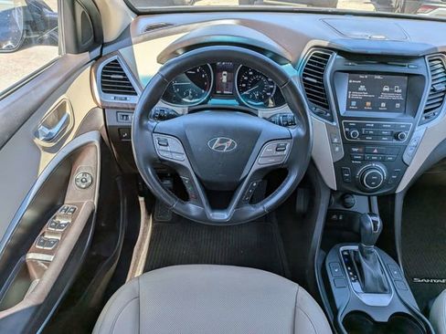 Used 2018 Hyundai Santa Fe Sport FWD image 17