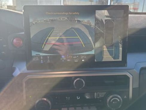 Used 2025 Toyota 4Runner TRD Off-Road Premium image 14