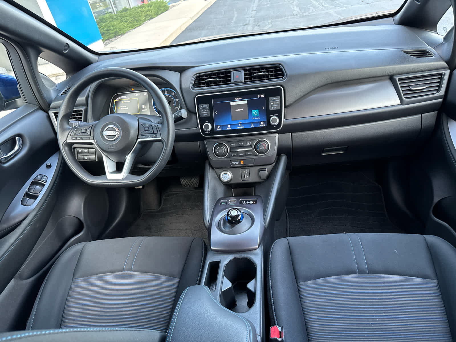 Used 2025 Nissan Leaf S FWD image 6