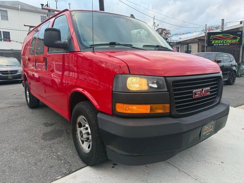 Used 2019 GMC Savana 2500 RWD image 8