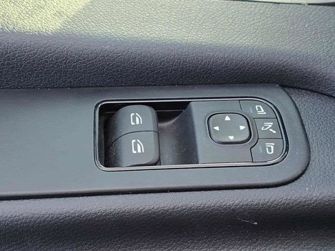 Used 2025 Mercedes-Benz Sprinter 2500 image 26