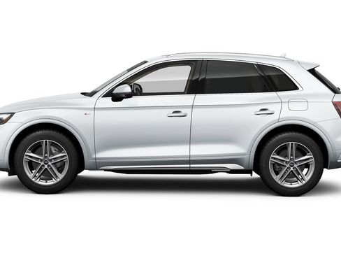 Certified 2024 Audi Q5 e Premium w/ Convenience Package AWD/4WD image 8