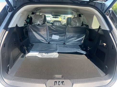 New 2026 Ford Explorer Active w/ Active Comfort Package AWD/4WD image 24