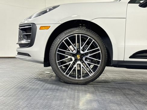 Certified 2026 Porsche Macan Turbo AWD/4WD image 31