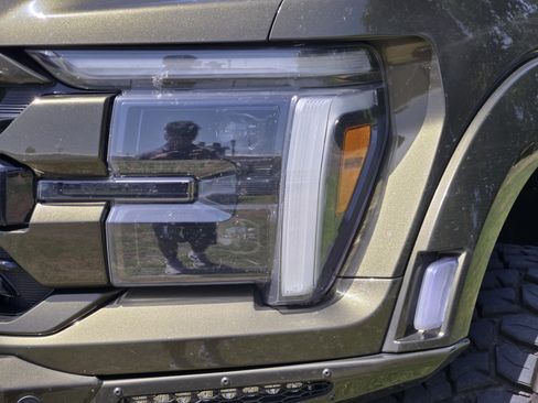 Used 2025 Ford F150 Raptor w/ Equipment Group 803A Raptor R AWD/4WD image 7