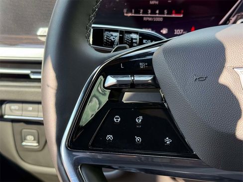 Used 2026 Cadillac Escalade 4WD w/ LPO, Floor Liner Package image 32