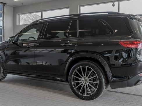 Used 2025 Mercedes-Benz GLS 450 4MATIC w/ AMG Line Exterior image 13