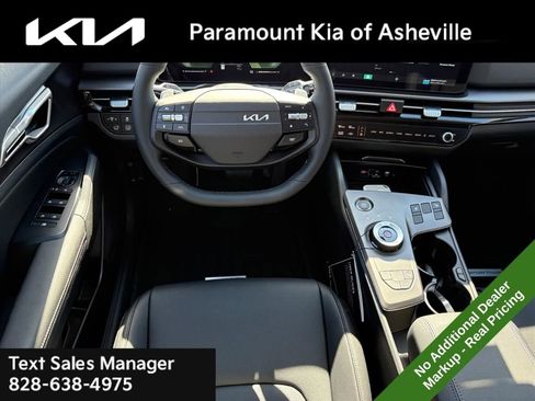 New 2026 Kia Sportage EX image 24