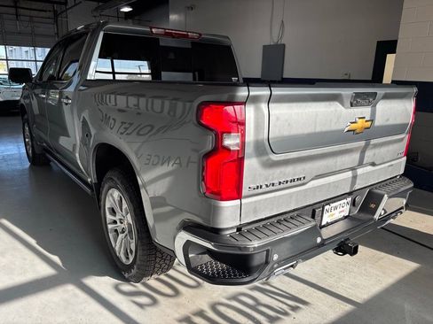 New 2026 Chevrolet Silverado 1500 LTZ w/ LTZ Premium Package AWD/4WD image 33