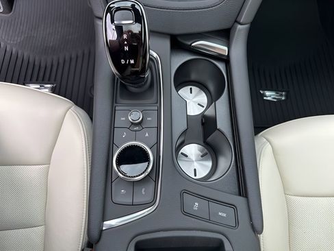 New 2025 Cadillac XT6 Sport w/ Technology Package image 30