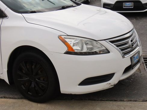 Used 2015 Nissan Sentra SV FWD image 6