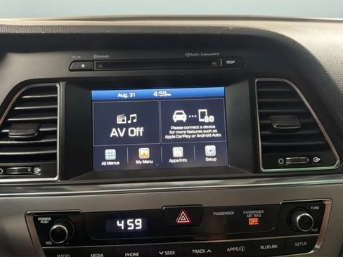 Used 2017 Hyundai Sonata Sport w/ Value Edition Package 02 FWD image 13