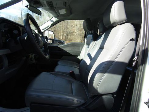 Used 2023 Ford F250 XL w/ Snow Plow Prep Package image 12