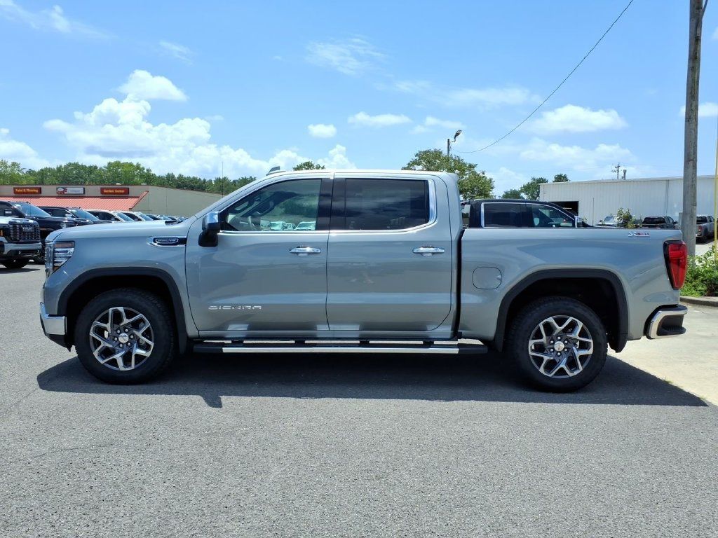 New 2026 GMC Sierra 1500 SLT w/ SLT Premium Plus Package AWD/4WD image 4