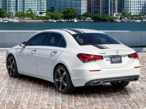 Used 2022 Mercedes-Benz A 220 image 7