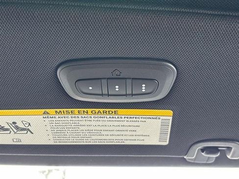 New 2026 Chrysler Pacifica Select image 14