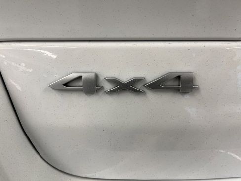 Certified 2024 Jeep Grand Cherokee Laredo image 7