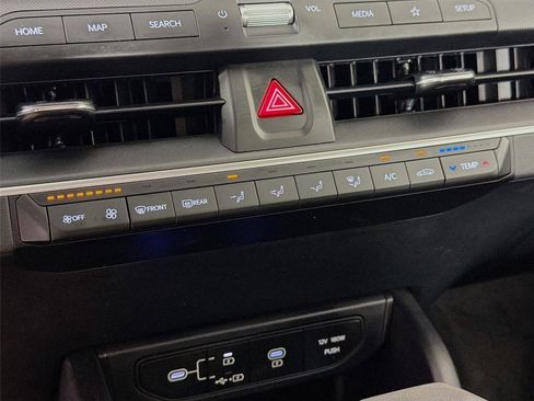 Certified 2025 Kia K4 FWD image 17