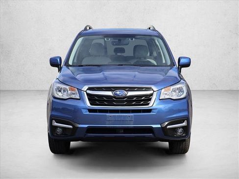 Used 2018 Subaru Forester 2.5i Premium AWD/4WD image 2