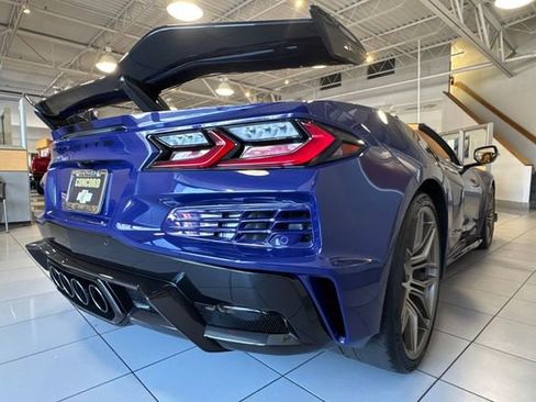 New 2025 Chevrolet Corvette Z06 w/ Z07 Performance Package image 3