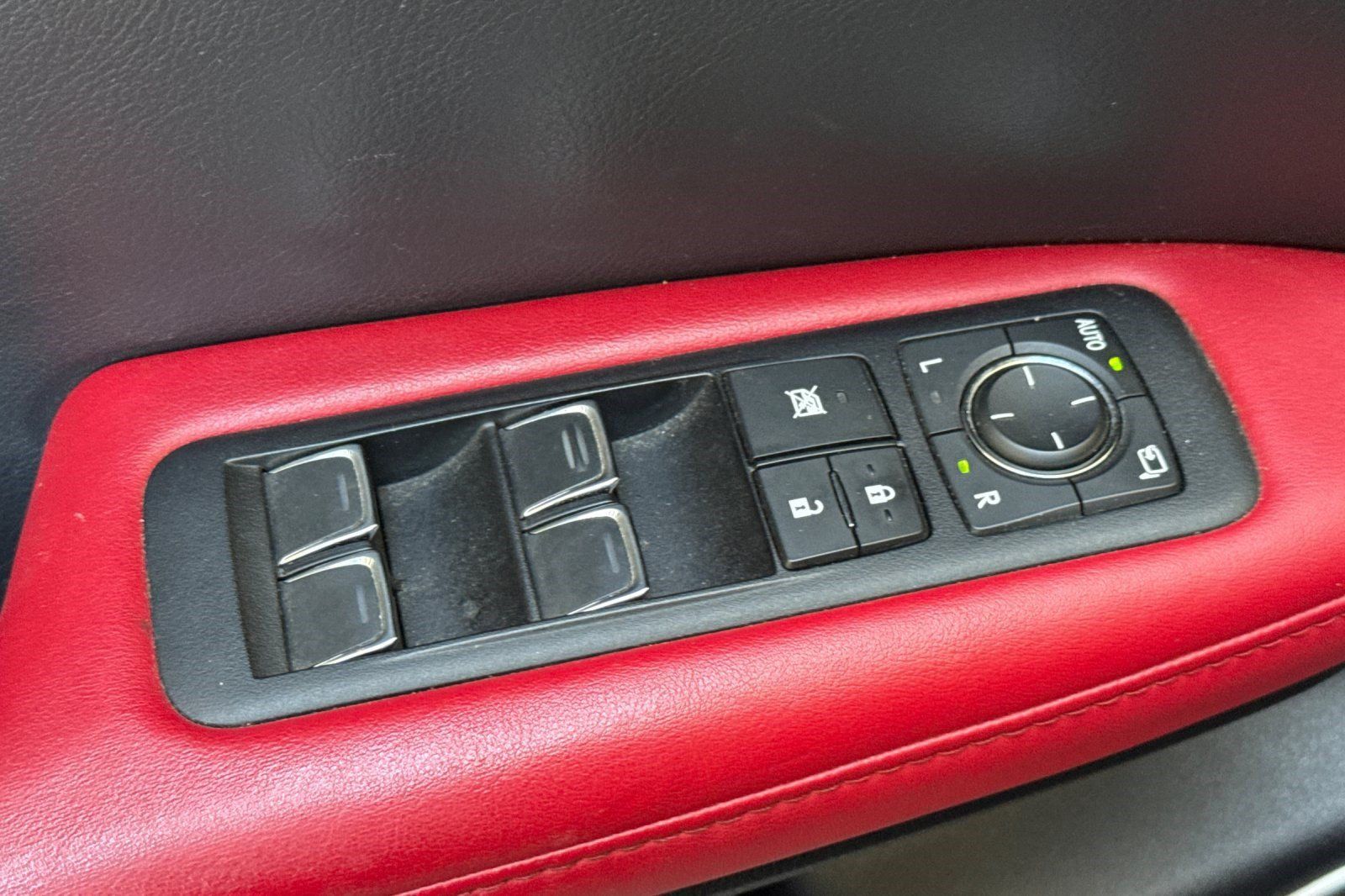 Used 2022 Lexus RX 350 F Sport w/ Accessory Package AWD/4WD image 13