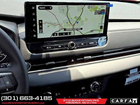 New 2025 Mitsubishi Outlander SE image 11