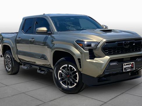 Used 2026 Toyota Tacoma TRD Sport RWD image 3