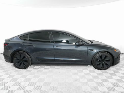 Used 2025 Tesla Model 3 Long Range image 4