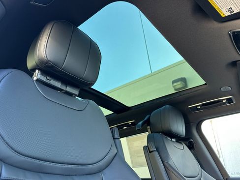 New 2026 Land Rover Range Rover Sport SE image 16