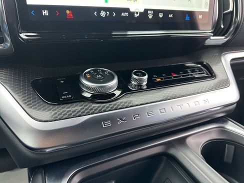 New 2025 Ford Expedition Max Platinum w/ Stealth Performance Package image 56