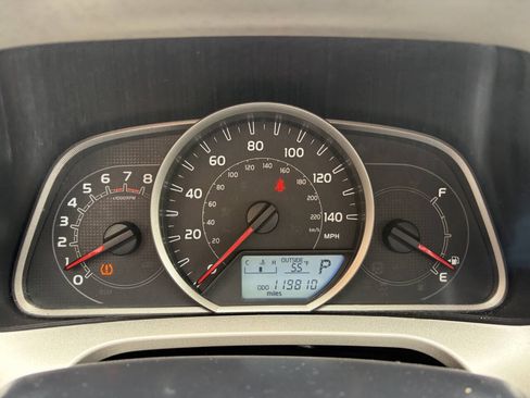 Used 2013 Toyota RAV4 LE AWD/4WD image 26