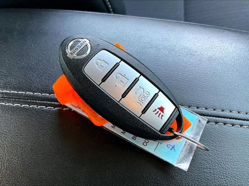 Used 2022 Nissan Sentra SV FWD image 11