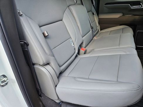 New 2026 GMC Sierra 1500 SLT w/ SLT Premium Package AWD/4WD image 28