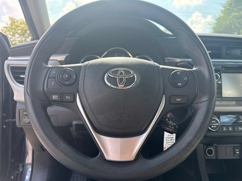 Used 2016 Toyota Corolla LE FWD image 7