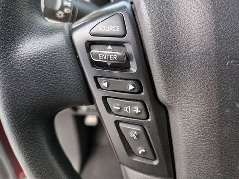 Used 2023 Nissan Frontier SV image 11