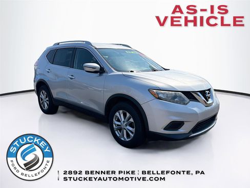 Used 2016 Nissan Rogue SV image 1