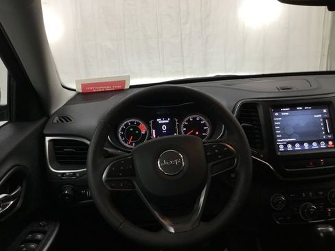 Used 2022 Jeep Cherokee Latitude w/ Trailer Tow Group image 33