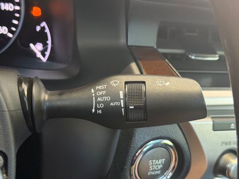 Used 2014 Lexus ES 350 w/ Premium Package FWD image 32