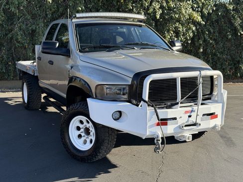 Used 2004 Dodge Ram 2500 Truck SLT w/ Trailer Tow Group image 2