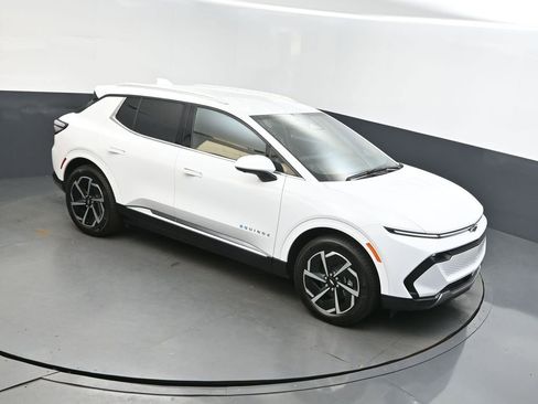 New 2025 Chevrolet Equinox EV LT FWD image 37