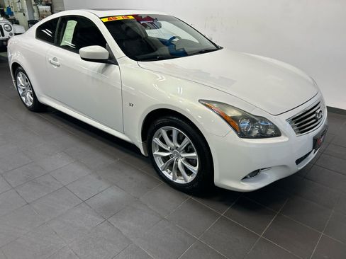 Used 2014 INFINITI Q60 AWD Coupe w/ Premium Package image 2