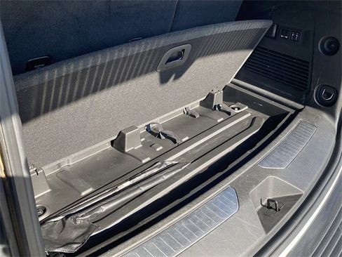 Used 2023 Chevrolet Tahoe Premier image 36