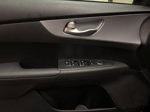 Certified 2023 Kia Forte LXS w/ LXS Technology Package image 9