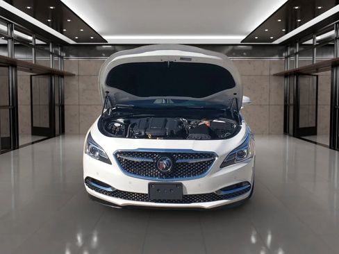 Used 2019 Buick LaCrosse Avenir w/ Driver Confidence Package II image 9