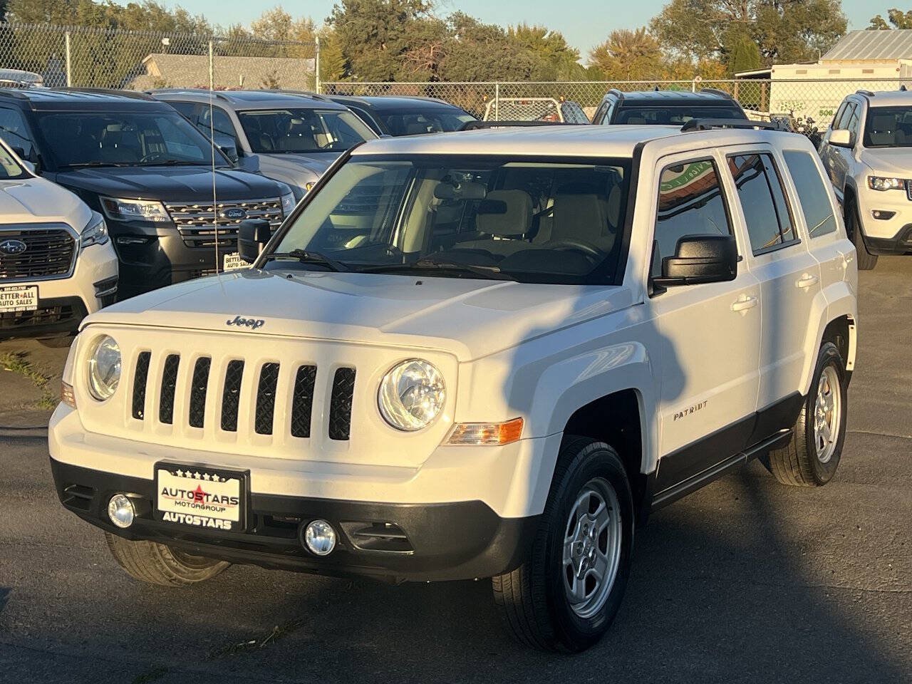 Used 2015 Jeep Patriot Sport w/ Power Value Group FWD image 1