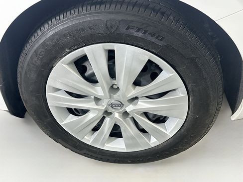 Used 2025 Nissan Sentra S FWD image 11