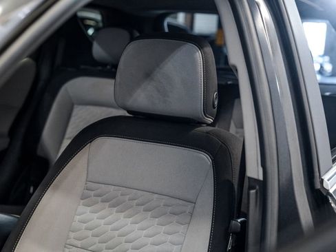 Used 2021 Chevrolet Equinox LT w/ LPO, Floor Liner Package AWD/4WD image 31