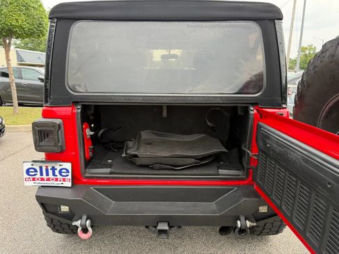 Used 2021 Jeep Wrangler Sport AWD/4WD image 11